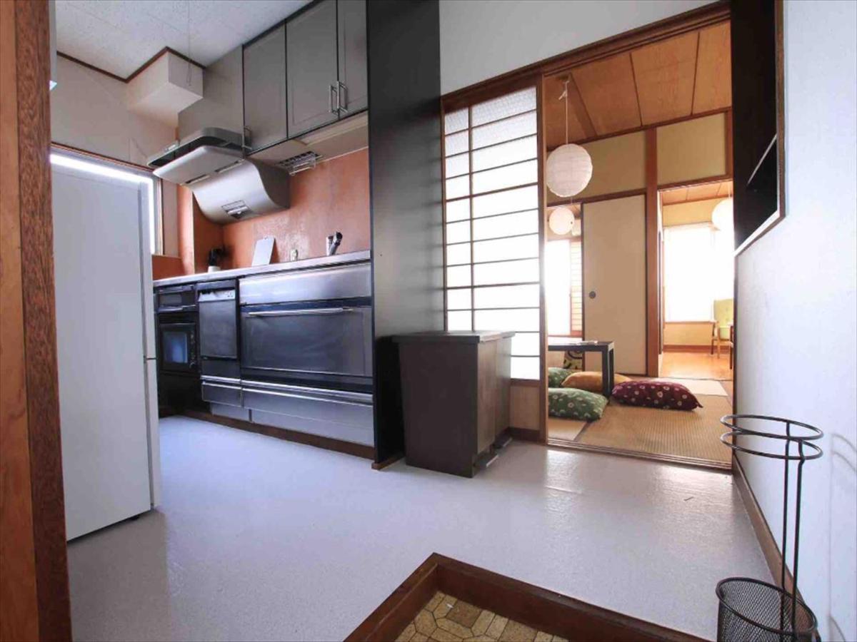 Goraku Shinfu-Kae Apartment Osaka Exterior photo